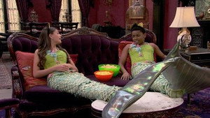 The Haunted Hathaways 2. évad Ep.5 5. epizód
