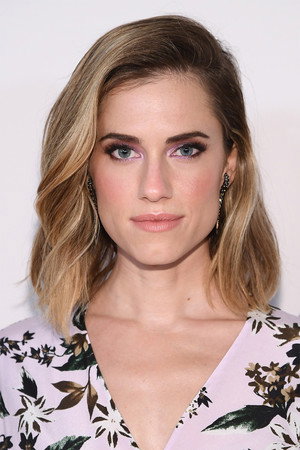 Allison Williams profil kép