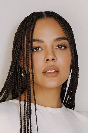 Tessa Thompson profil kép
