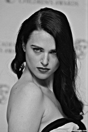 Katie McGrath profil kép