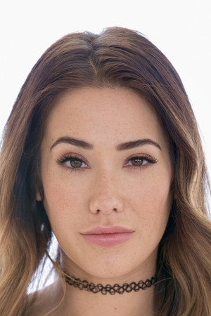 Eva Lovia profil kép