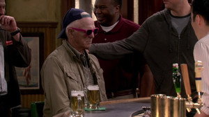 Sullivan & Son 2. évad Ep.7 7. epizód