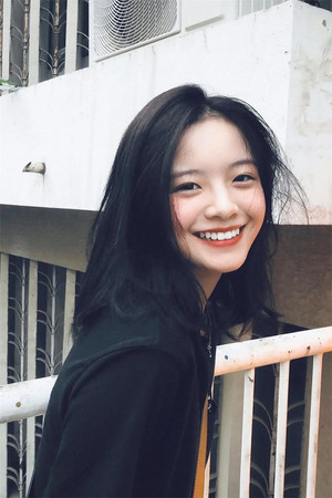 李庚希 profil kép