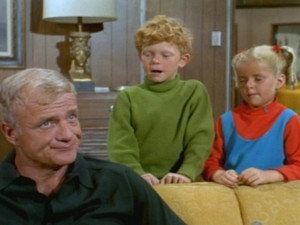 Family Affair 2. évad Ep.1 1. epizód