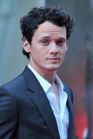 Anton Yelchin profil kép