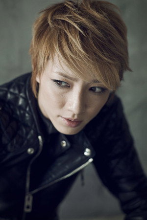 早霧せいな profil kép