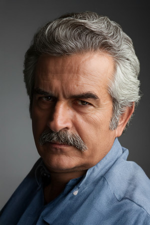 Erol Tezeren profil kép