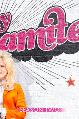 Lady Dynamite 2. évad (2017-11-10) poszter