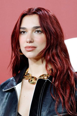 Dua Lipa profil kép