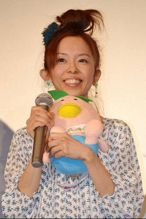 中川里江