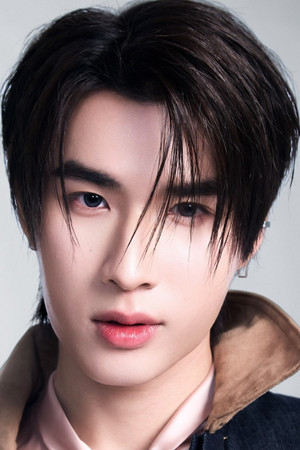 ธนธร เสนางคนิกร