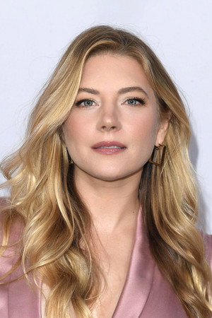 Katheryn Winnick profil kép