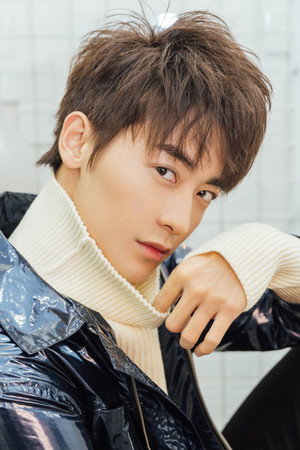 赵志伟 profil kép