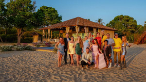 Kampf der Realitystars – Schiffbruch am Traumstrand kép