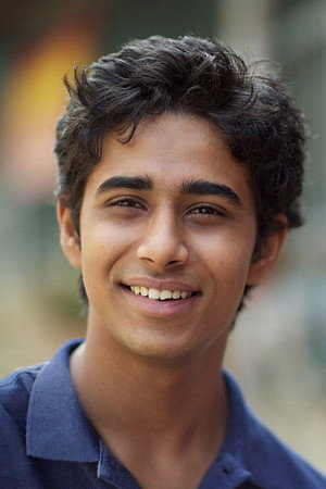 Suraj Sharma profil kép