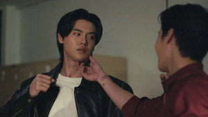 ทำไมต้องเป็นเธอทุกที kép
