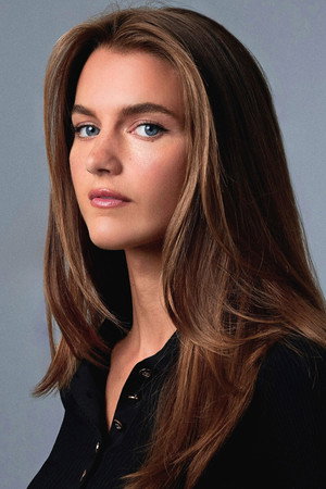 Chloe East profil kép
