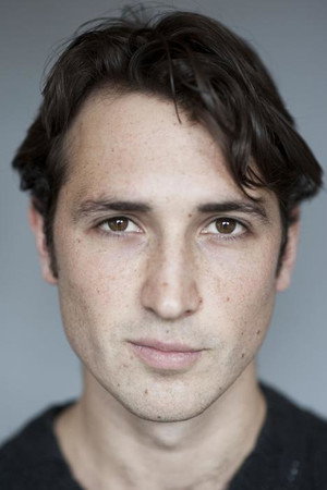 Ben Lloyd-Hughes profil kép