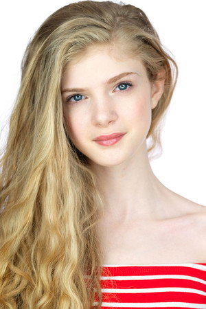 Elena Kampouris profil kép