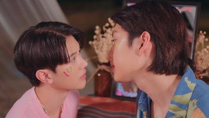 ภารกิจโหดเปลี่ยนเป็นโหมดรัก kép