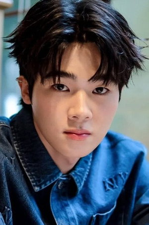 ธนวัฒน์ อุทัยกิจวานิจ profil kép