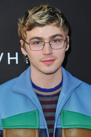 Miles Heizer profil kép