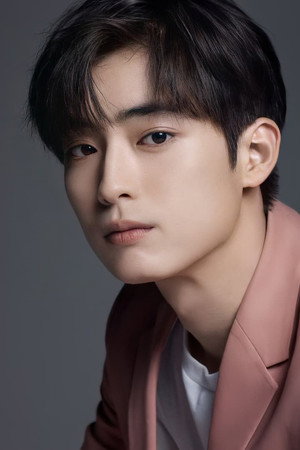신준섭 profil kép