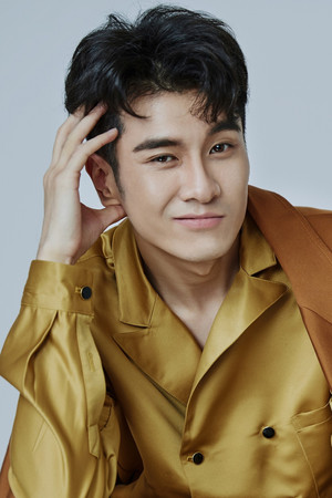 Yu Yonghai profil kép