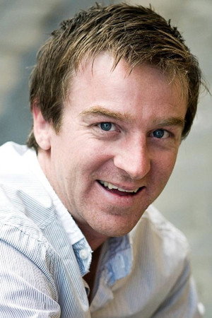 Richard Young profil kép
