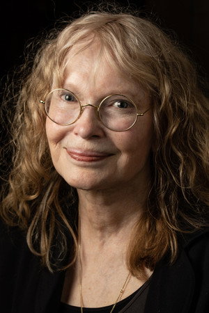 Mia Farrow profil kép